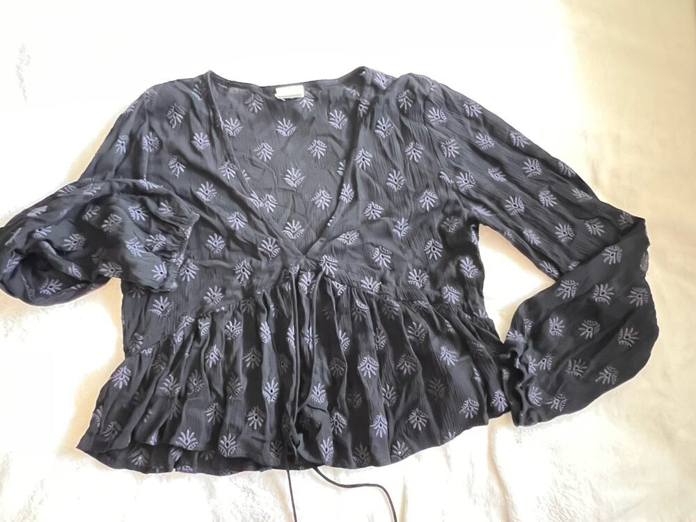 Anthropologie By Together Women’s Black Blue Floral Smocked Ruffle Blouse L